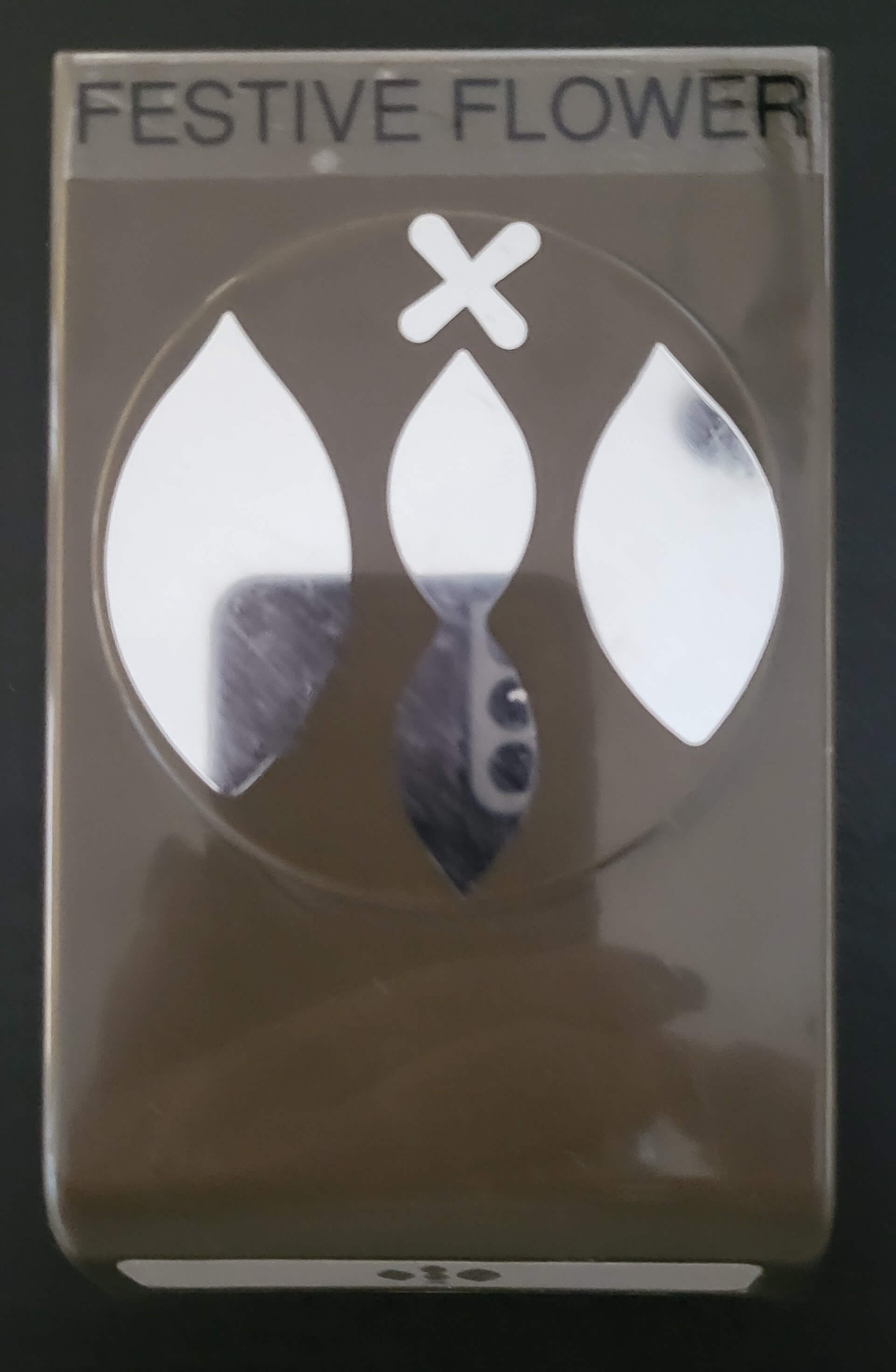 FESTIVE FLOWER BUILDER PUNCH